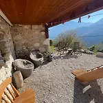 Nadiza Hilltop Retreat Chalé *
