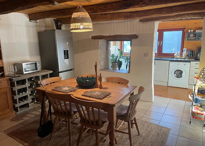 Chalet Nadiza Hilltop Retreat *