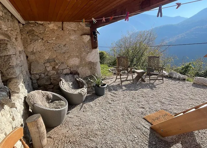 Nadiza Hilltop Retreat Chalet *