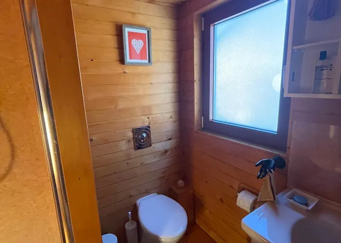 Chalet Nadiza Hilltop Retreat *