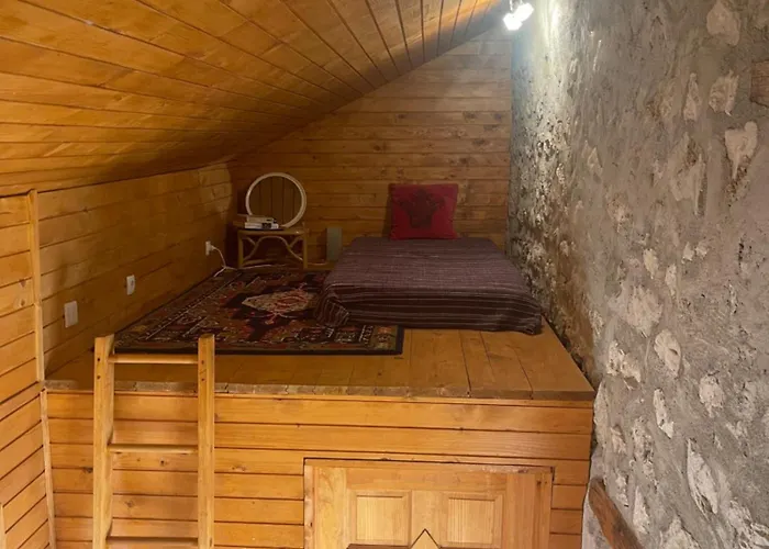 Nadiza Hilltop Retreat *