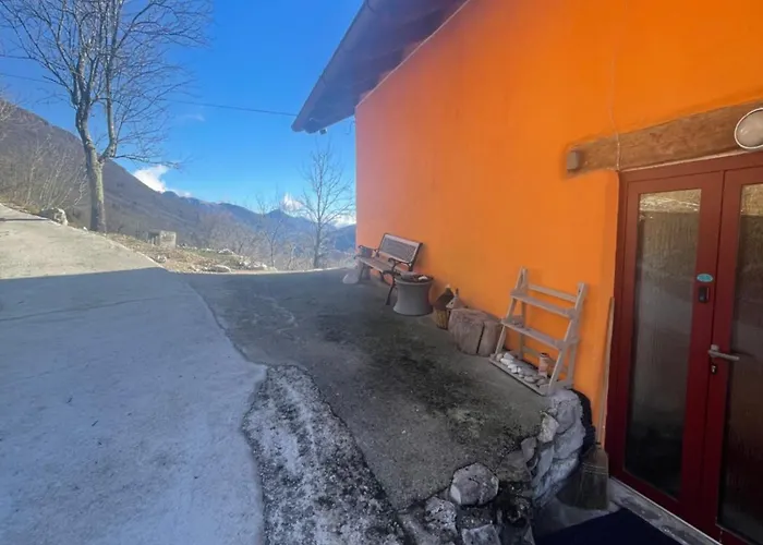 Nadiza Hilltop Retreat Chalet *